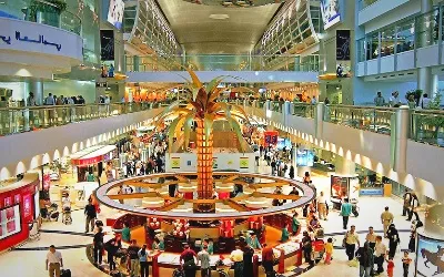 Dubai Flughafen im Inneren